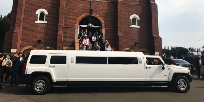 hummer-limo-hire-wedding2